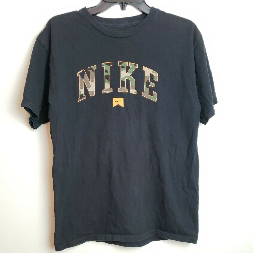 Nike Boys Shirts Medium T-Shirt Black With Camo Letters